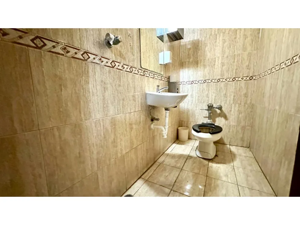 Alquiler con opción a compra local comercial 241m2 CC Concresa 2662 - 14
