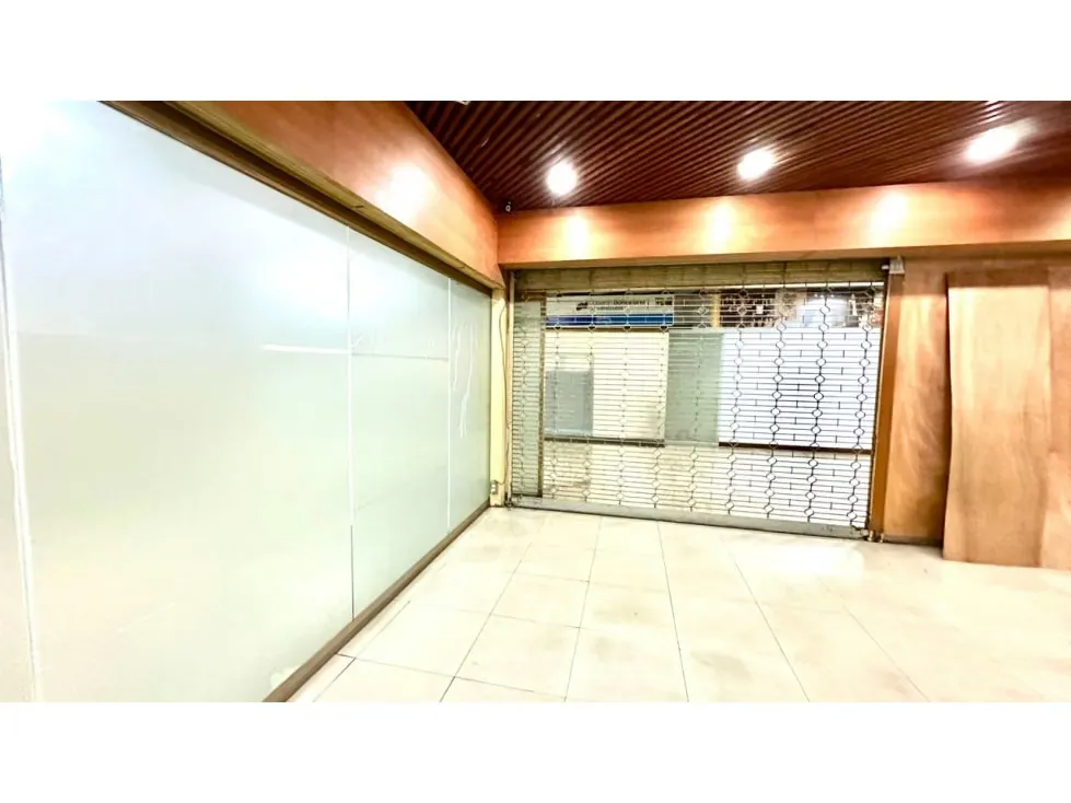 Alquiler con opción a compra local comercial 241m2 CC Concresa 2662 - 21