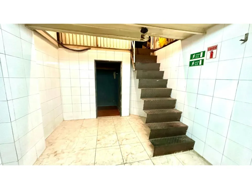 Alquiler con opción a compra local comercial 241m2 CC Concresa 2662 - 23
