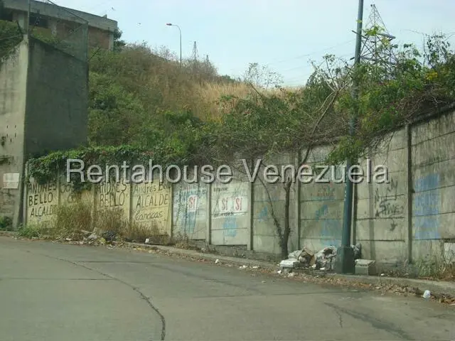 Terreno (Residencial) en Venta en El Paraiso, Distrito Metropolitano - 8