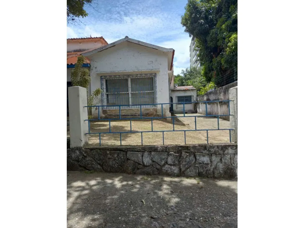 En venta Casa Terreno en La Florida. Libertador - Caracas - 3