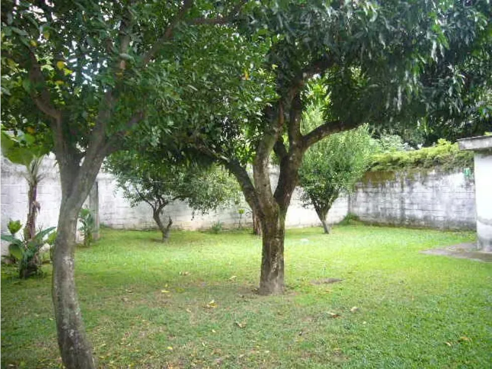 En venta Casa Terreno en La Florida. Libertador - Caracas - 4