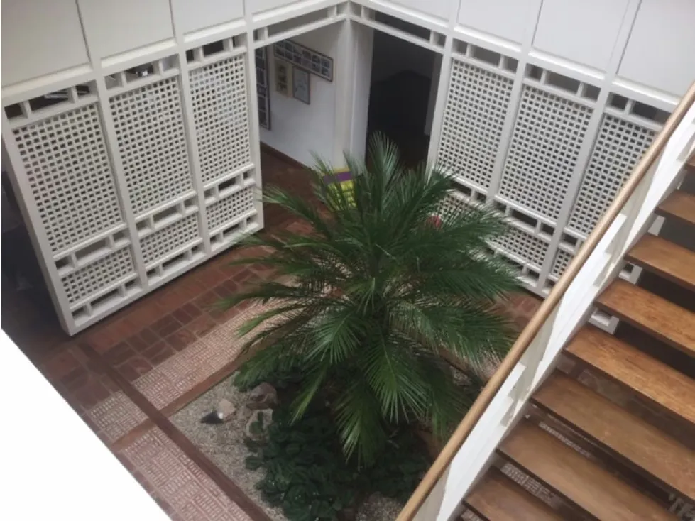 Se vende casa en Alto Hatillo 6H+2S/6+2S/5P