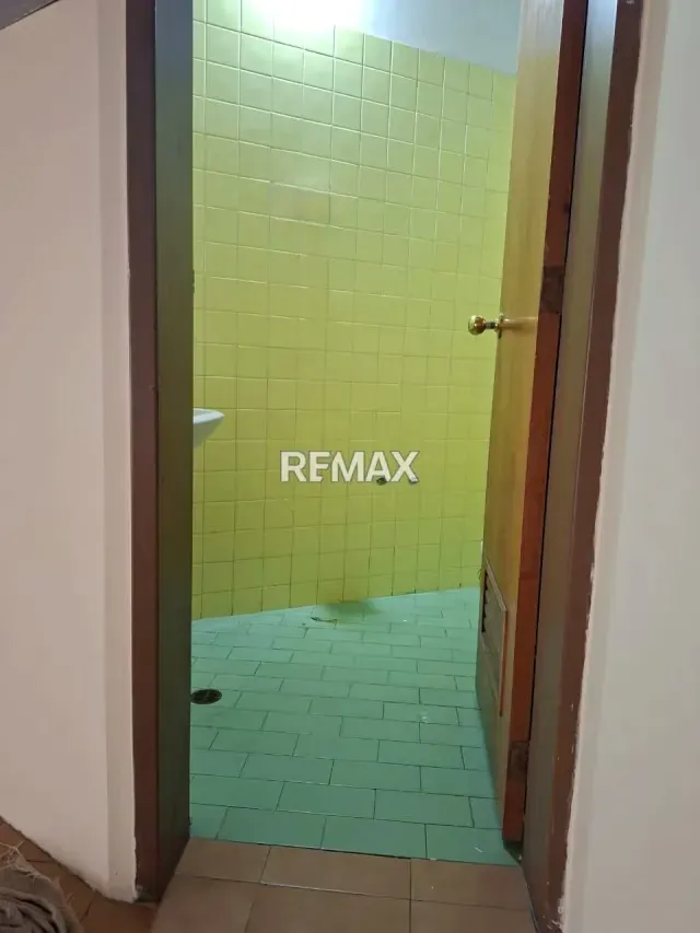 SE ALQUILA OFICINA Comercial PISO 3 ​ Ubicación: Centro Cívico, San Cristóbal. - 4