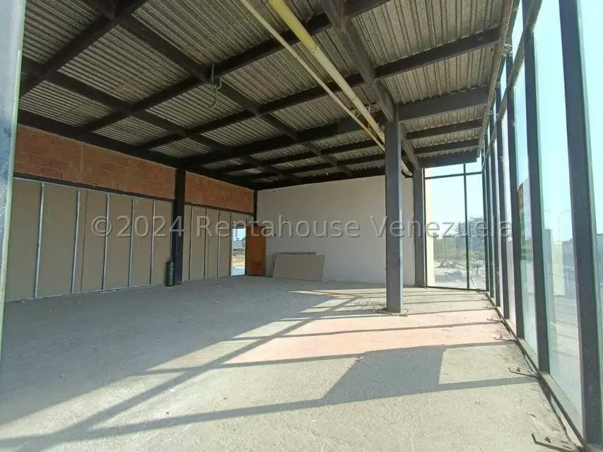 Local Comercial en Alquiler en Buena Vista, Zulia - 4