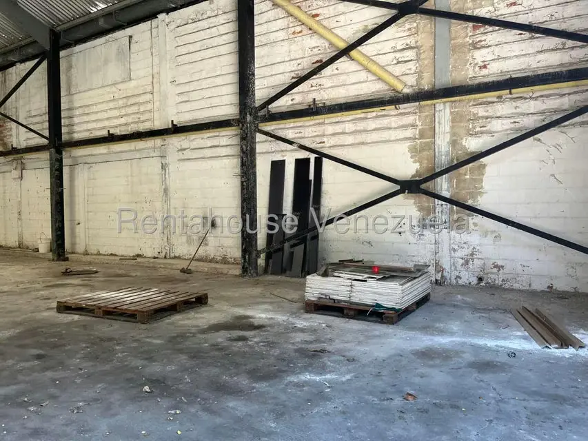 Local Comercial en Alquiler en Zona Industrial San Vicente, Aragua - 24