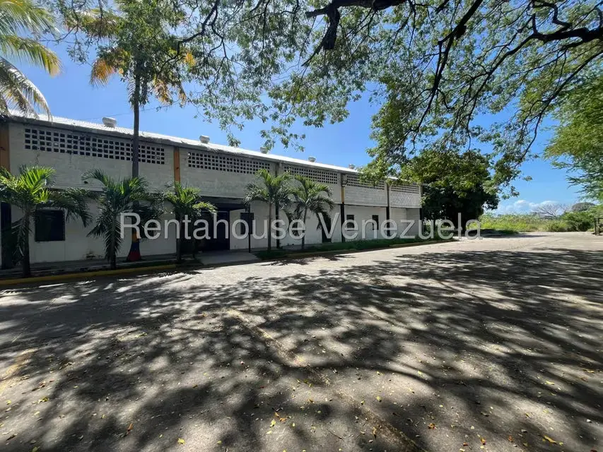 Local Comercial en Alquiler en Zona Industrial San Vicente, Aragua - 3