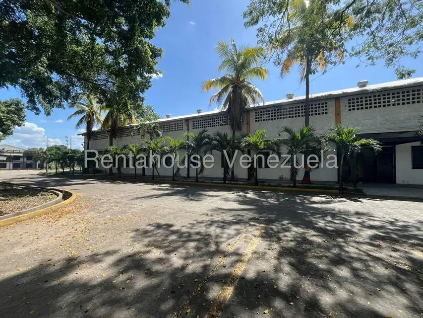 Local Comercial en Alquiler en Zona Industrial San Vicente, Aragua - 4