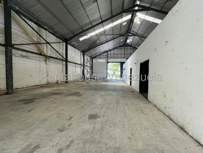 Local Comercial en Alquiler en Zona Industrial San Vicente, Aragua - 6