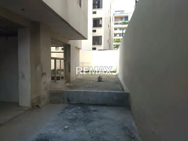 Se vende Apartamento tipo dúplex Resd. La Esmeralda - 10