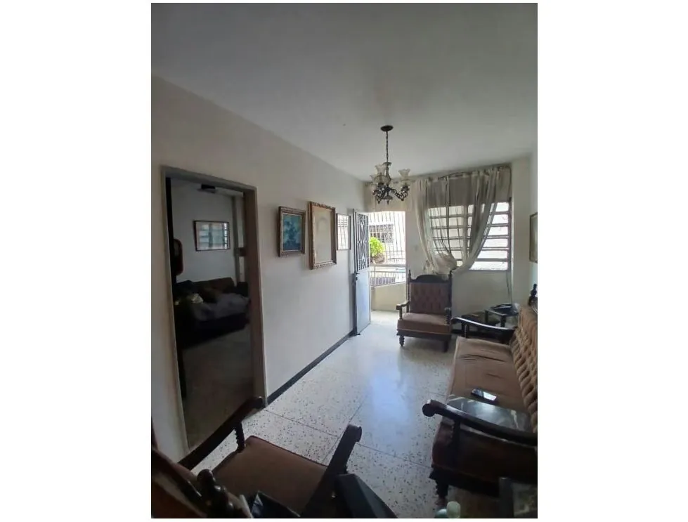 Se vende Casa 380m² 3h/2b Catia - 11