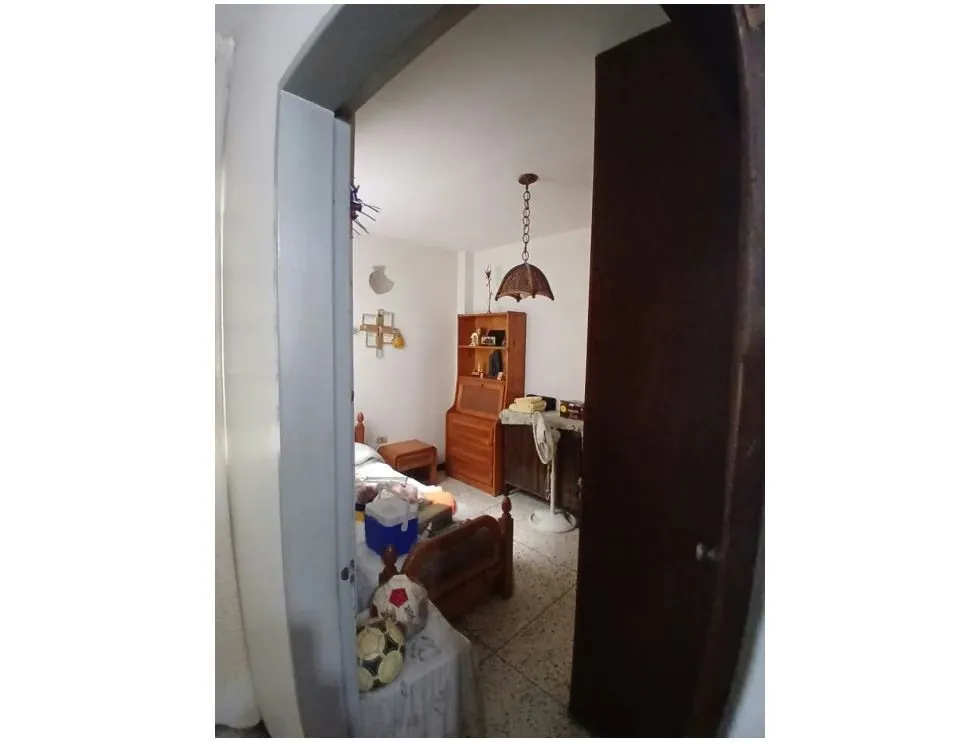 Se vende Casa 380m² 3h/2b Catia - 3