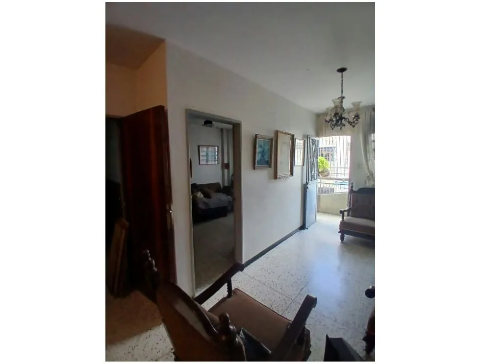 Se vende Casa 380m² 3h/2b Catia - 8