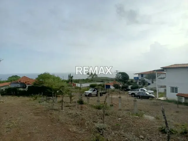 TERRENO EN MANANTIAL DEL CARDON UNA INVERSION DE OPORTUNIDAD EN LA ISLA DE MARGARITA CON VISTA AL MAR CON UNA VISTA PANORAMICA INCREIBLE - 17