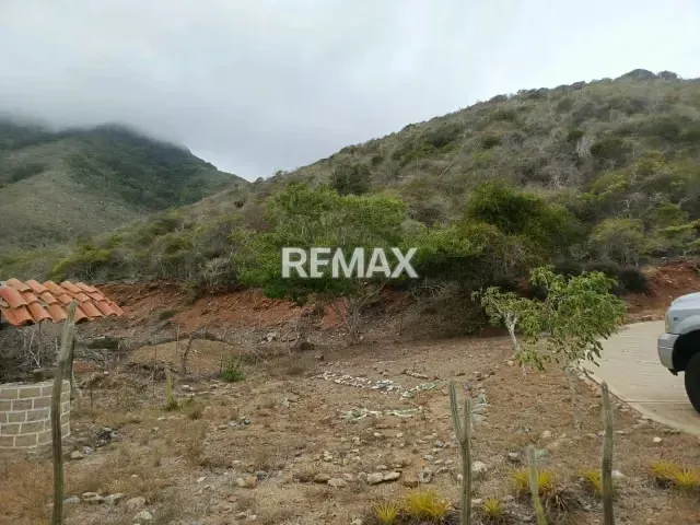 TERRENO EN MANANTIAL DEL CARDON UNA INVERSION DE OPORTUNIDAD EN LA ISLA DE MARGARITA CON VISTA AL MAR CON UNA VISTA PANORAMICA INCREIBLE - 7