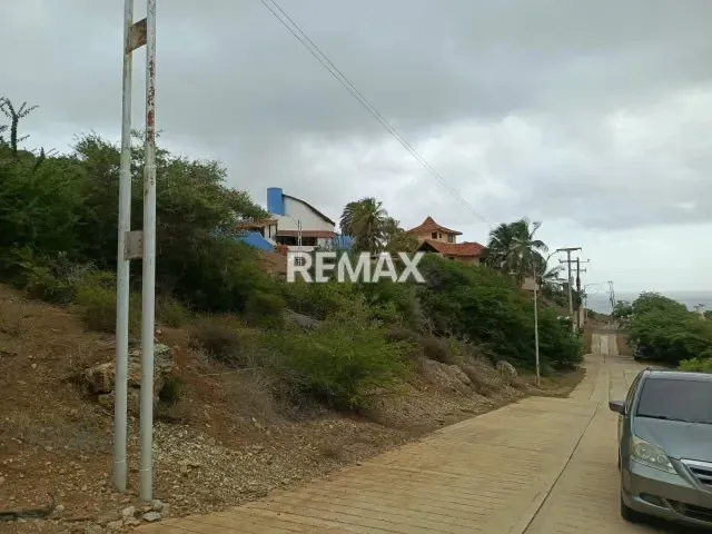 TERRENO EN MANANTIAL DEL CARDON UNA INVERSION DE OPORTUNIDAD EN LA ISLA DE MARGARITA CON VISTA AL MAR CON UNA VISTA PANORAMICA INCREIBLE - 9