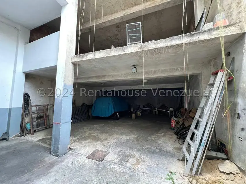 Comercial (Edificio) en Venta en Avenida Páez, Aragua - 103