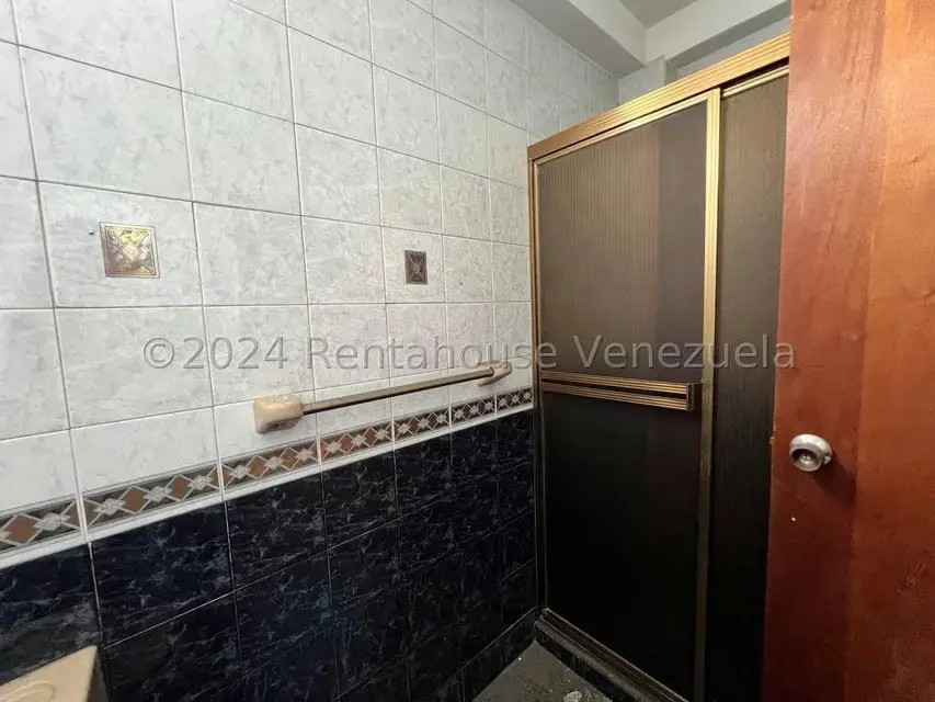 Comercial (Edificio) en Venta en Avenida Páez, Aragua - 39