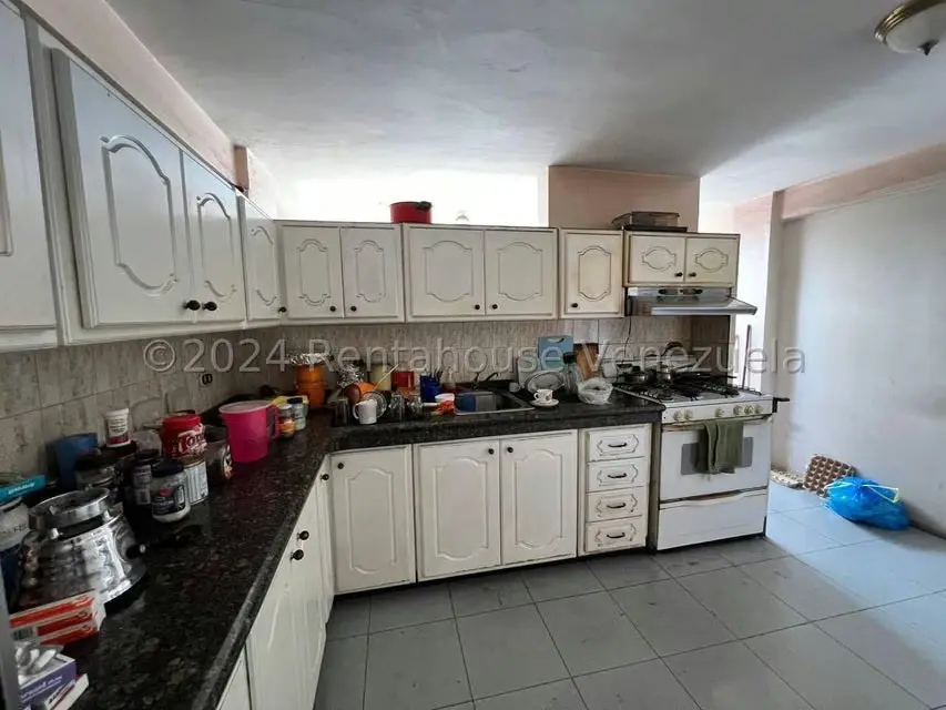 Comercial (Edificio) en Venta en Avenida Páez, Aragua - 59