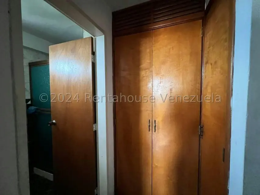 Comercial (Edificio) en Venta en Avenida Páez, Aragua - 68