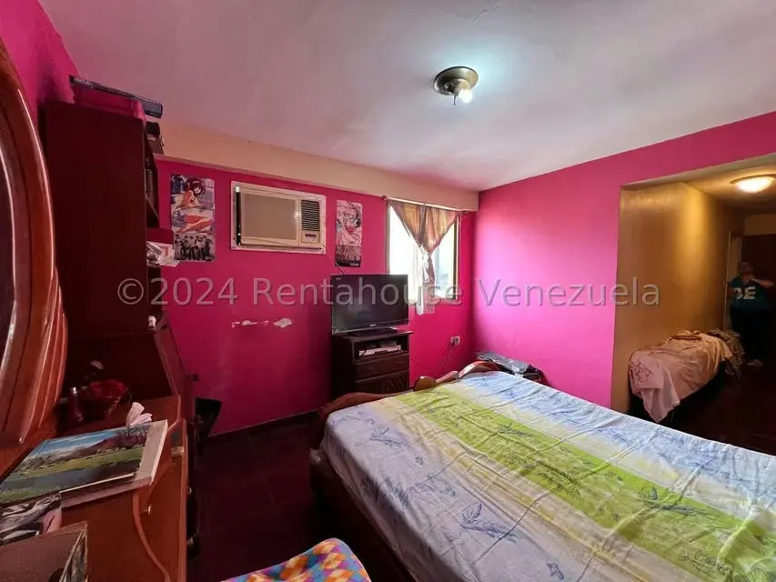 Comercial (Edificio) en Venta en Avenida Páez, Aragua - 79