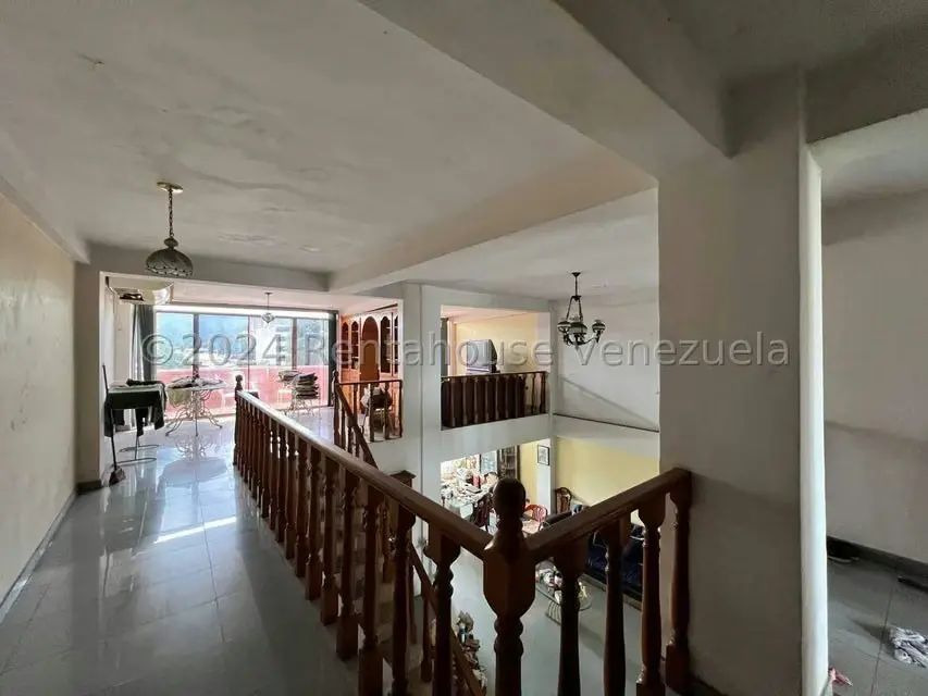 Comercial (Edificio) en Venta en Avenida Páez, Aragua - 88
