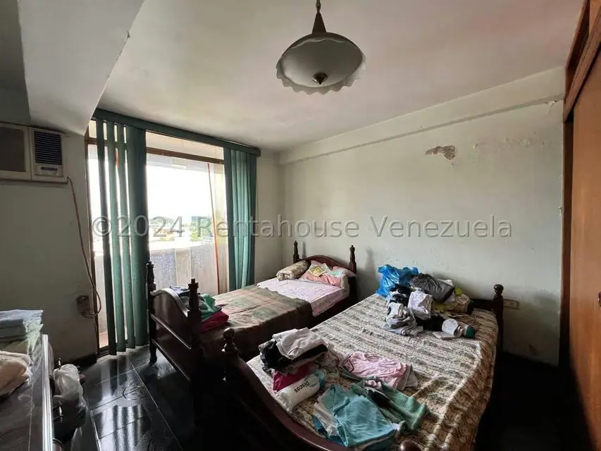 Comercial (Edificio) en Venta en Avenida Páez, Aragua - 90
