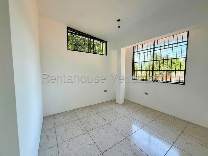 Casa (Duplex) en Venta en El Limon, Aragua - 36