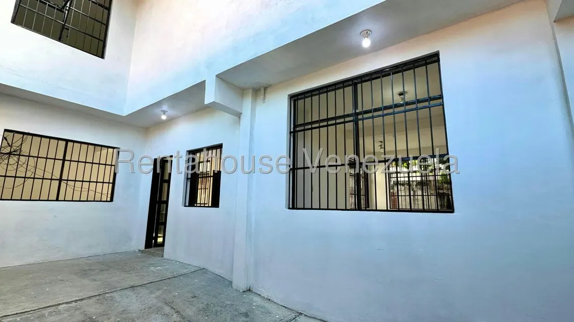 Casa (Duplex) en Venta en El Limon, Aragua - 5