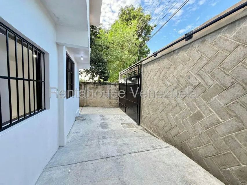 Casa (Duplex) en Venta en El Limon, Aragua - 48