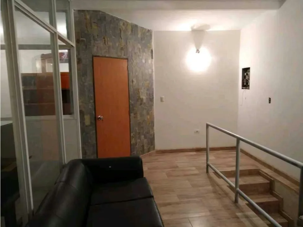 Vendo casa c/terreno (inversión) 1500m2 El Junquito 5369 - 17