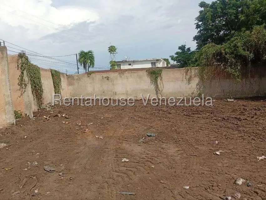 Terreno (Residencial) en Venta en Carretera O, Zulia