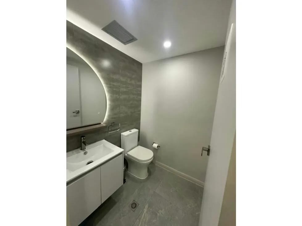 Oficina en alquiler 140m², Calle Madrid - 6