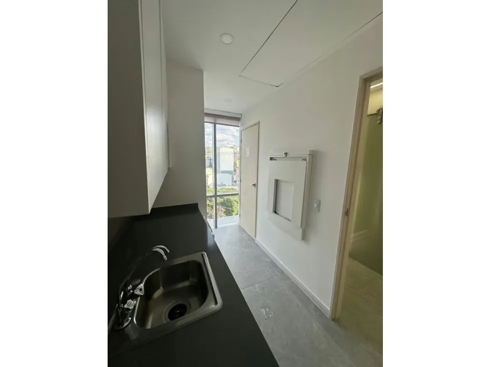 Oficina en alquiler 140m², Calle Madrid - 8