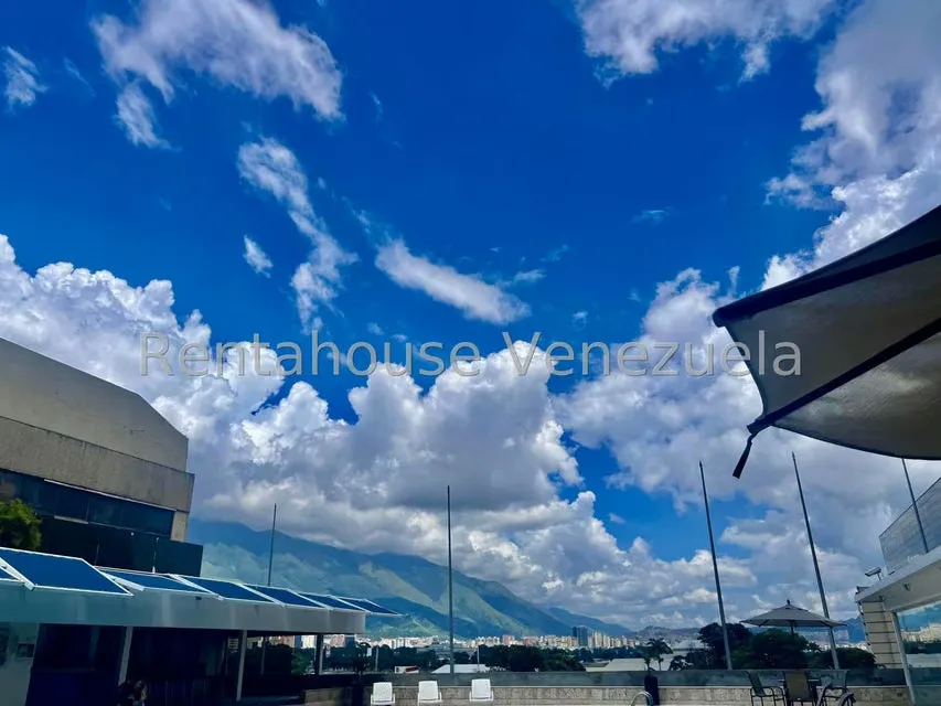 Apartamento (1 Nivel) en Venta en Chuao, Distrito Metropolitano - 17