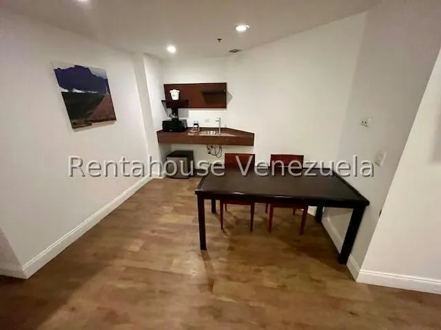 Apartamento (1 Nivel) en Venta en Chuao, Distrito Metropolitano - 3