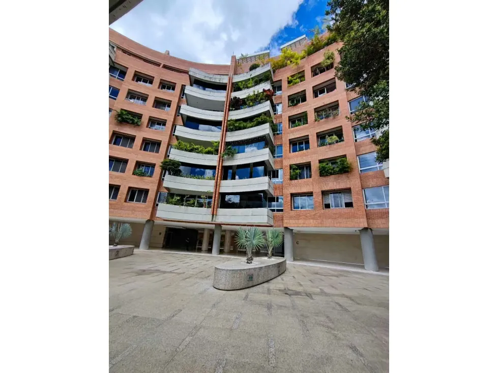 Se vende apartamento 203m2 Campo Alegre 2433