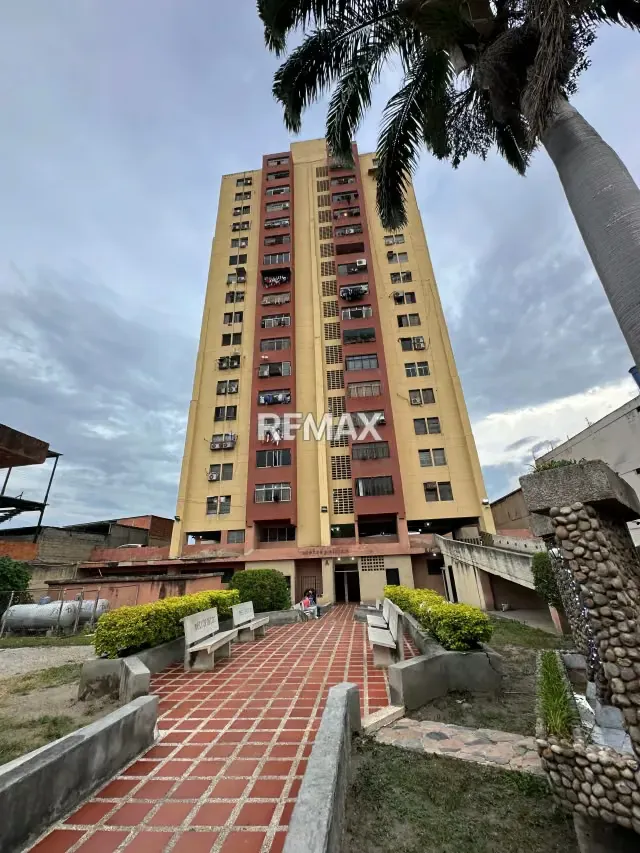En Venta Apartamento Residencias Metropolitan - ZONA CENTRO Av Venezuela con calle 41