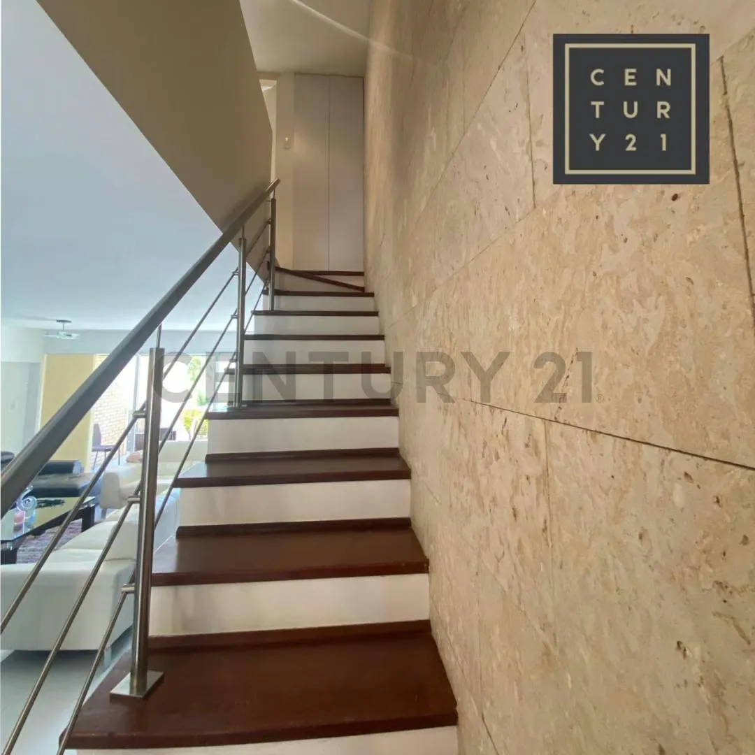 Modermo Townhouse Duplex de 157 metros cuadrados con Terraza - 7