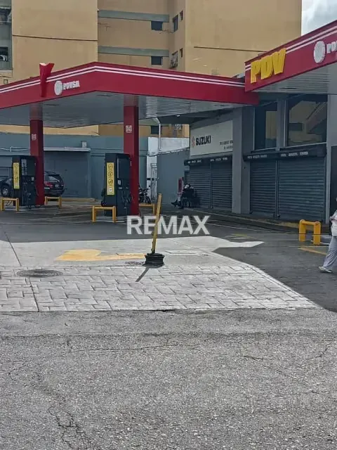 ESTACION DE SERVICIO EN VENTA - AV. LECUNA - 4