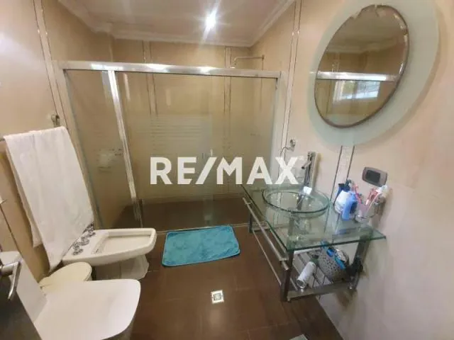 Hermoso Town House en venta en Guataparo, res Los Aleros - 3