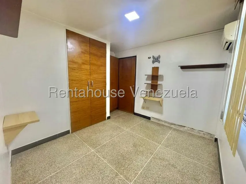 Apartamento (1 Nivel) en Alquiler en El Cafetal, Distrito Metropolitano - 3