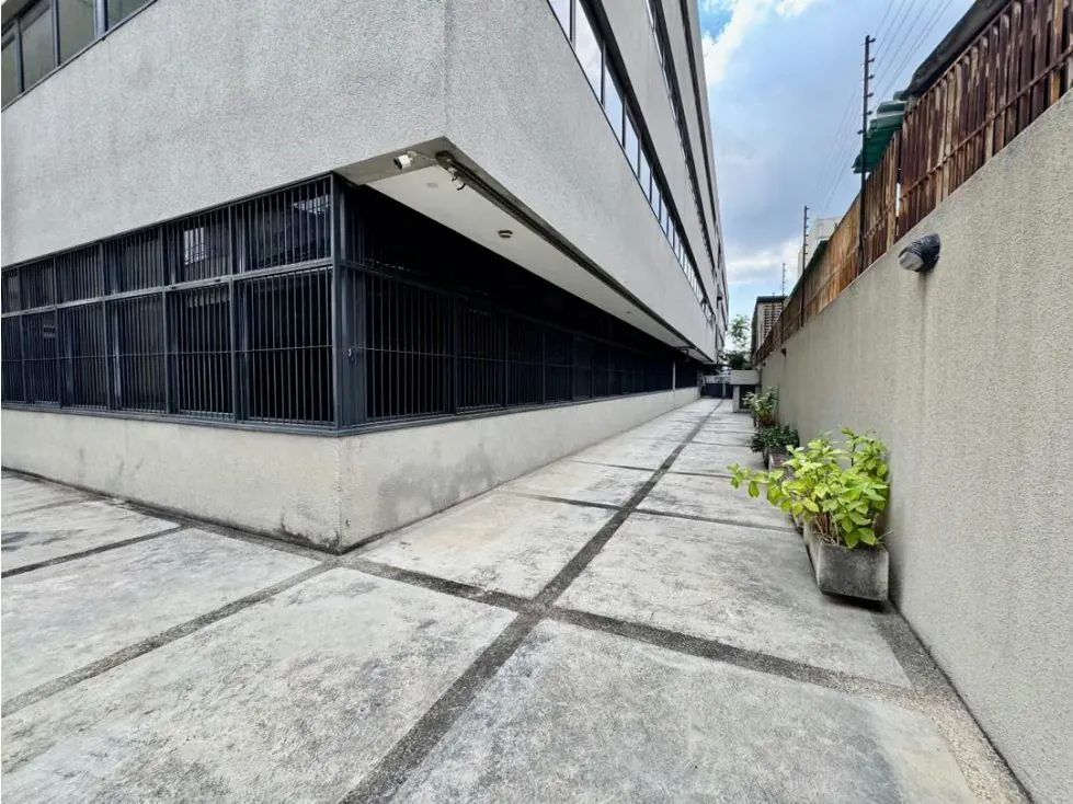 Se alquila oficina 368.68m2 Los Ruices - 15