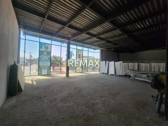 LOCAL COMERCIAL EN ALQUILER EN CABIMAS CENTER (OBRA GRIS) - 9