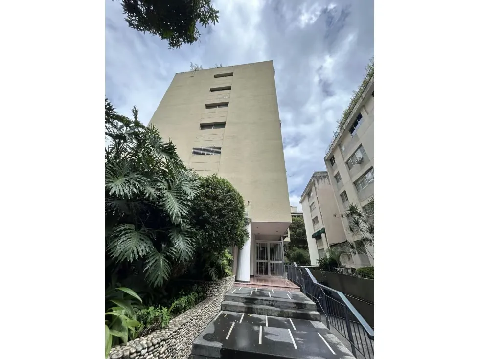 Se alquila apartamento 165m2 Los Palos Grandes 8730