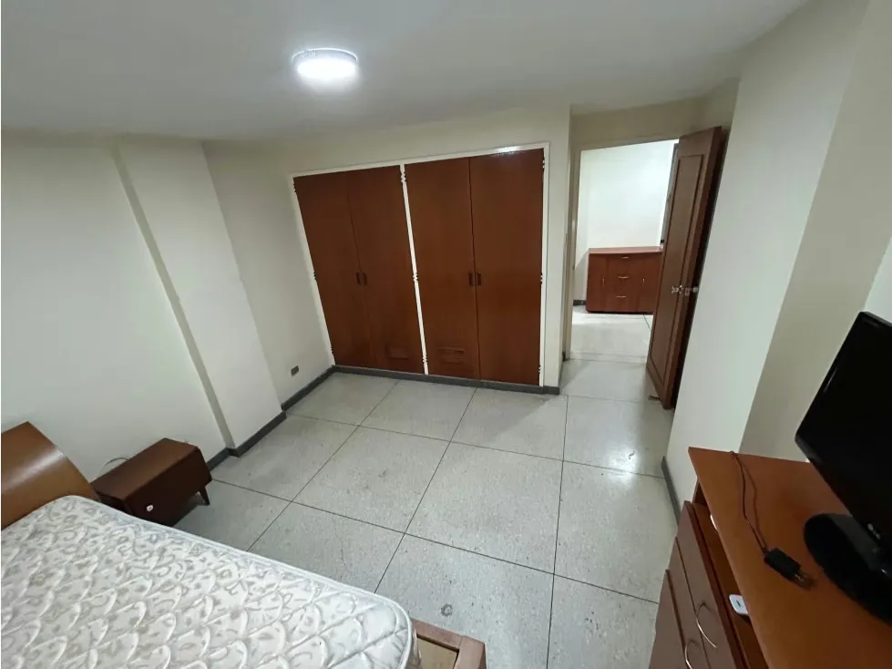 Se alquila apartamento 165m2 Los Palos Grandes 8730 - 8