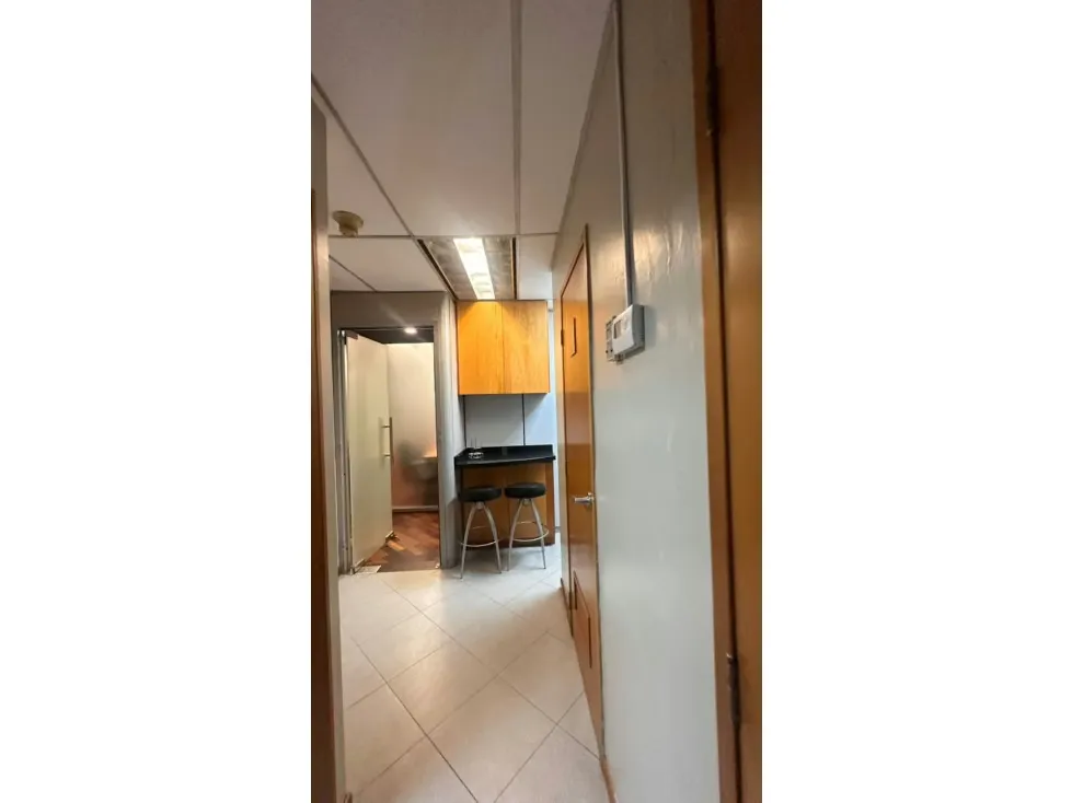 Vendo/alquilo oficina 90m2 Torre Financiera Bello Monte 0409 - 19