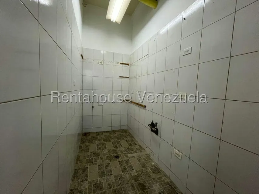 Local Comercial en Alquiler en Chacao, Distrito Metropolitano - 12