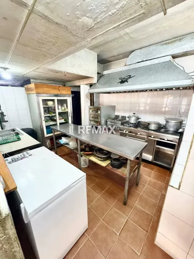 En Venta Zona Premium Inmueble Comercial y Residencial en Esquina Barrio Obrero, Carrera 19 con Pasaje Acueducto. - 14