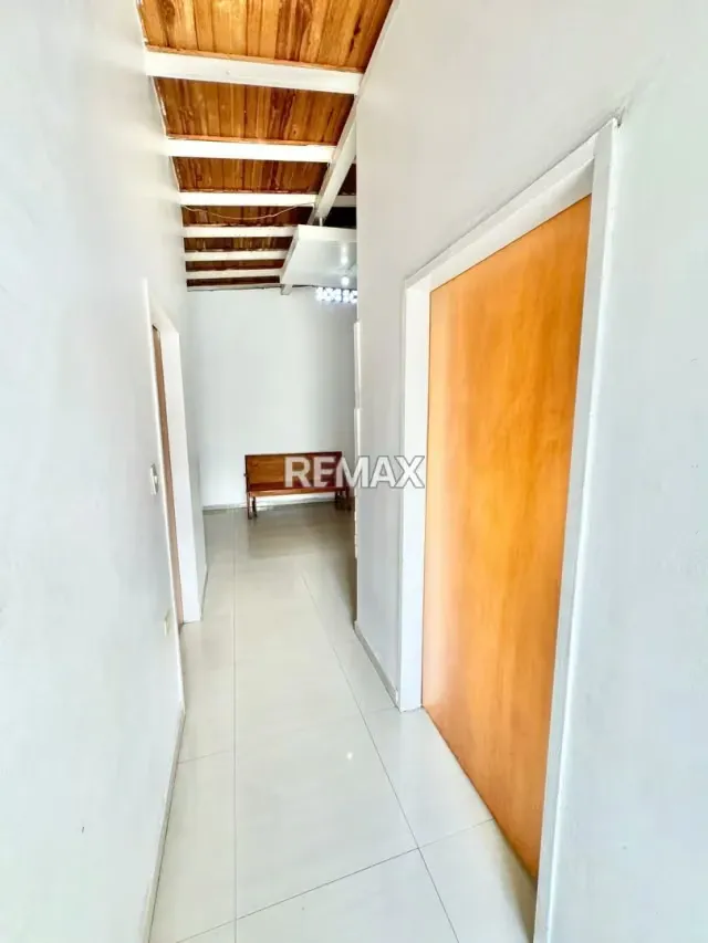 En Venta Zona Premium Inmueble Comercial y Residencial en Esquina Barrio Obrero, Carrera 19 con Pasaje Acueducto. - 7